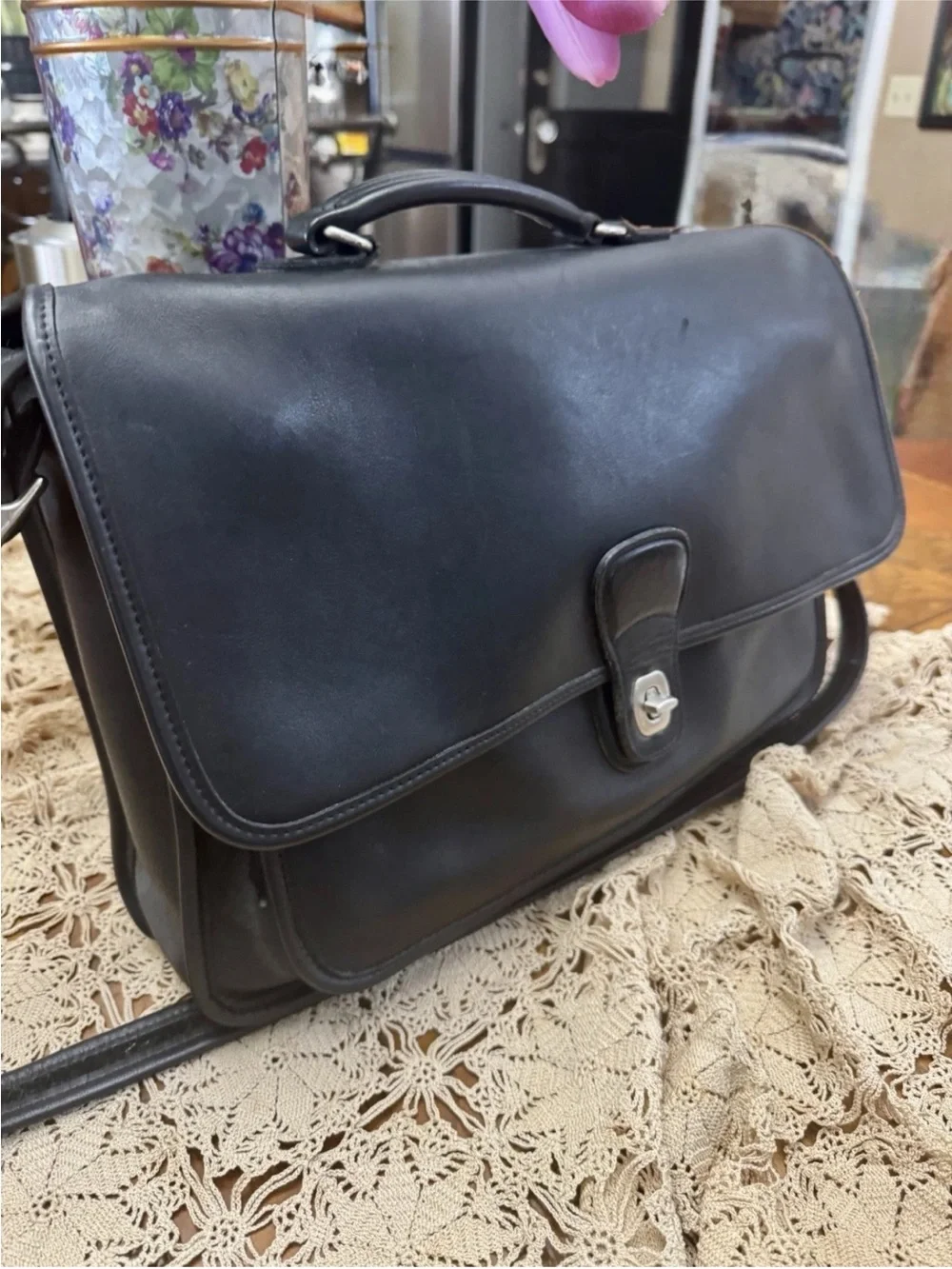 Coach timeless black